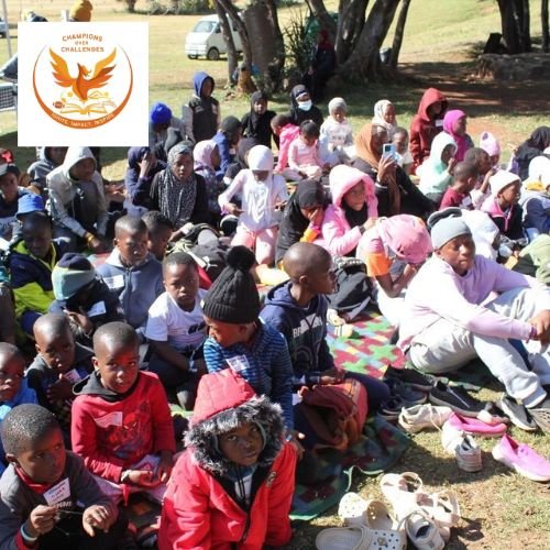 yellow modern square magazine logo 6